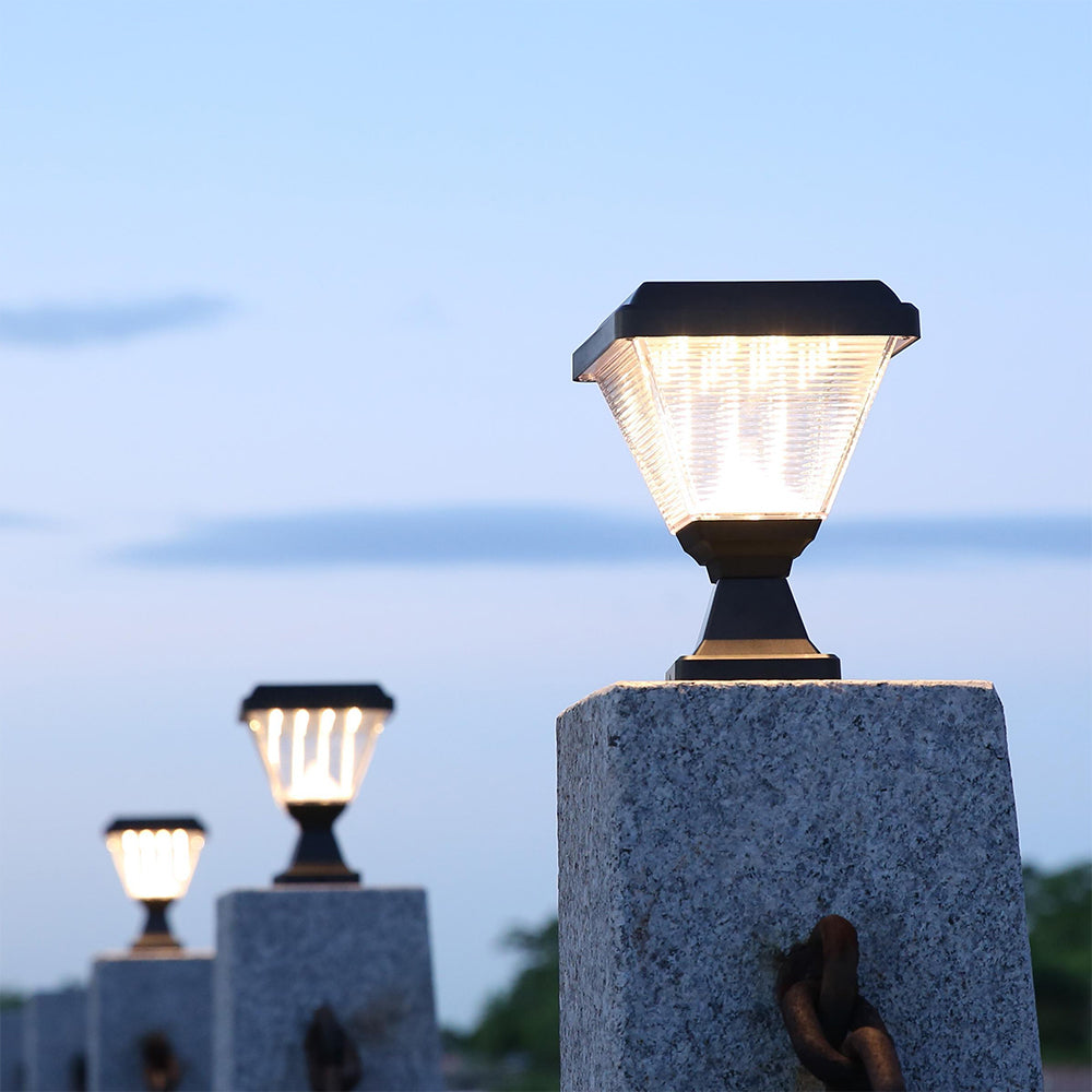 YH011800 Landscape Fence Outdoor Waterproof House  Lighting Solar Pillar Light