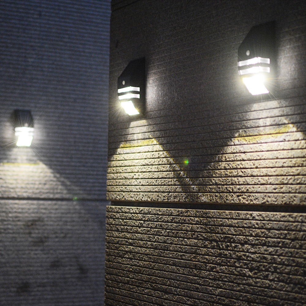 YH0607-PIR Black Solar Sensor Led Security Outdoor Waterproof Wall Light