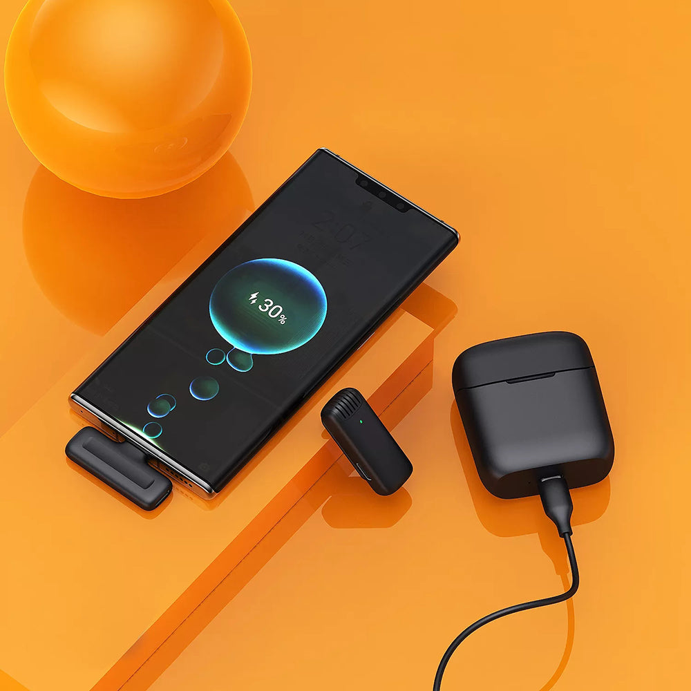 J11 Charging Box Wireless Microphone for type-c/lighting